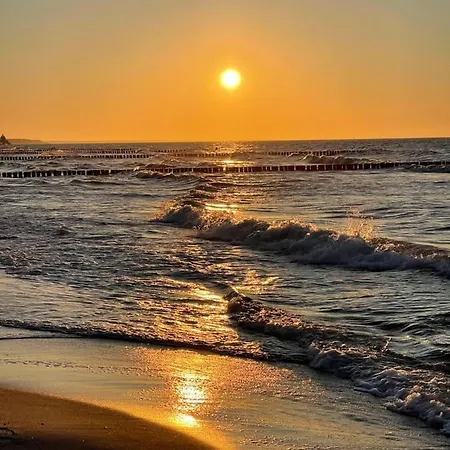 Meerfarbig - Haustierfrei -balkon - Glasfaser - Parkplatz - Fahrradschuppen - Zentral&ruhig - E-ladesaeule - Waschtrockner - Nichtraucher Apartamento *