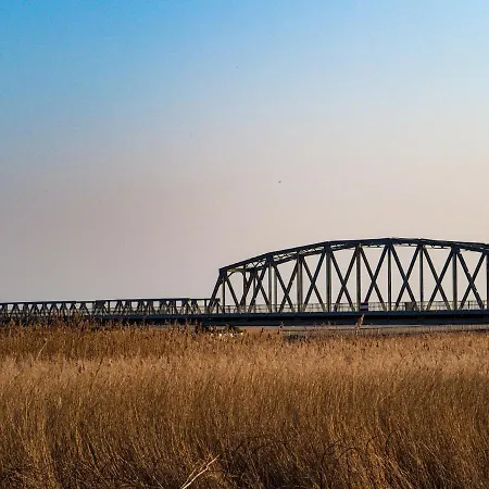 Meerfarbig - Haustierfrei -balkon - Glasfaser - Parkplatz - Fahrradschuppen - Zentral&ruhig - E-ladesaeule - Waschtrockner - Nichtraucher Zingst