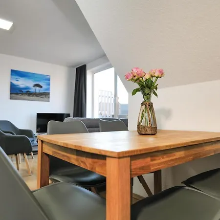 Haustierfrei - Meerfarbig - Glasfaser -balkon - Parkplatz - Fahrradschuppen - Zentral&ruhig - E-ladesaeule - Waschtrockner - Nichtraucher - Allergikerfreundlich