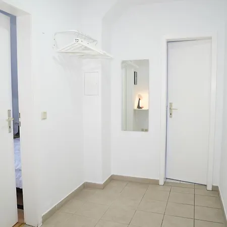 Haustierfrei - Meerfarbig - Glasfaser -balkon - Parkplatz - Fahrradschuppen - Zentral&ruhig - E-ladesaeule - Waschtrockner - Nichtraucher - Allergikerfreundlich *